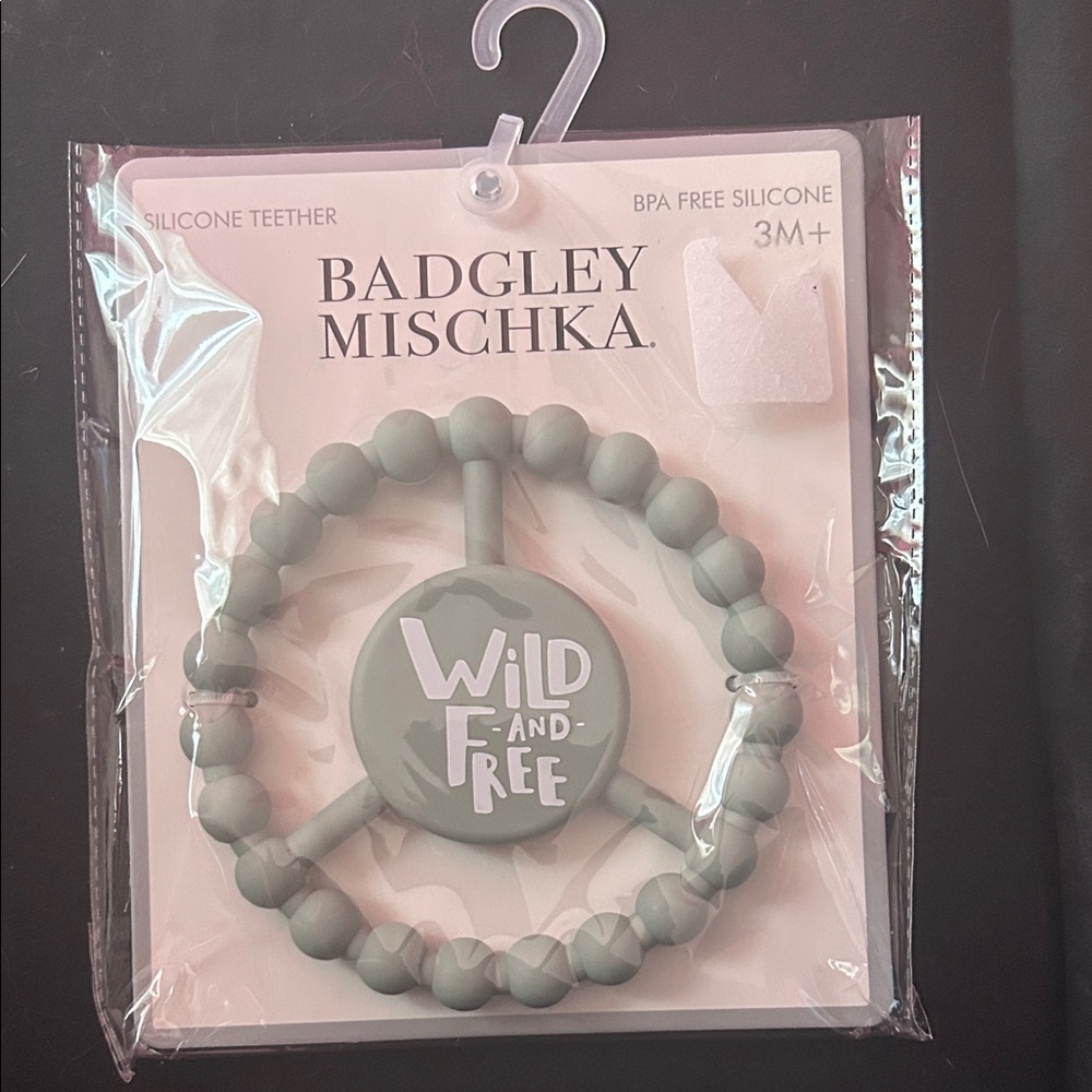 BADGLEY MISCHKA GRAY “WILD & FIRE” BABY BPA FREE SILICONE TEETHER. NWT